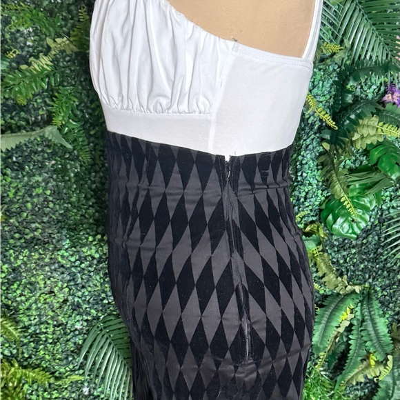 Pinup Couture Black, Velvet Flocked Harlequin, Mermaid Pencil Skirt - Picture 3 of 6